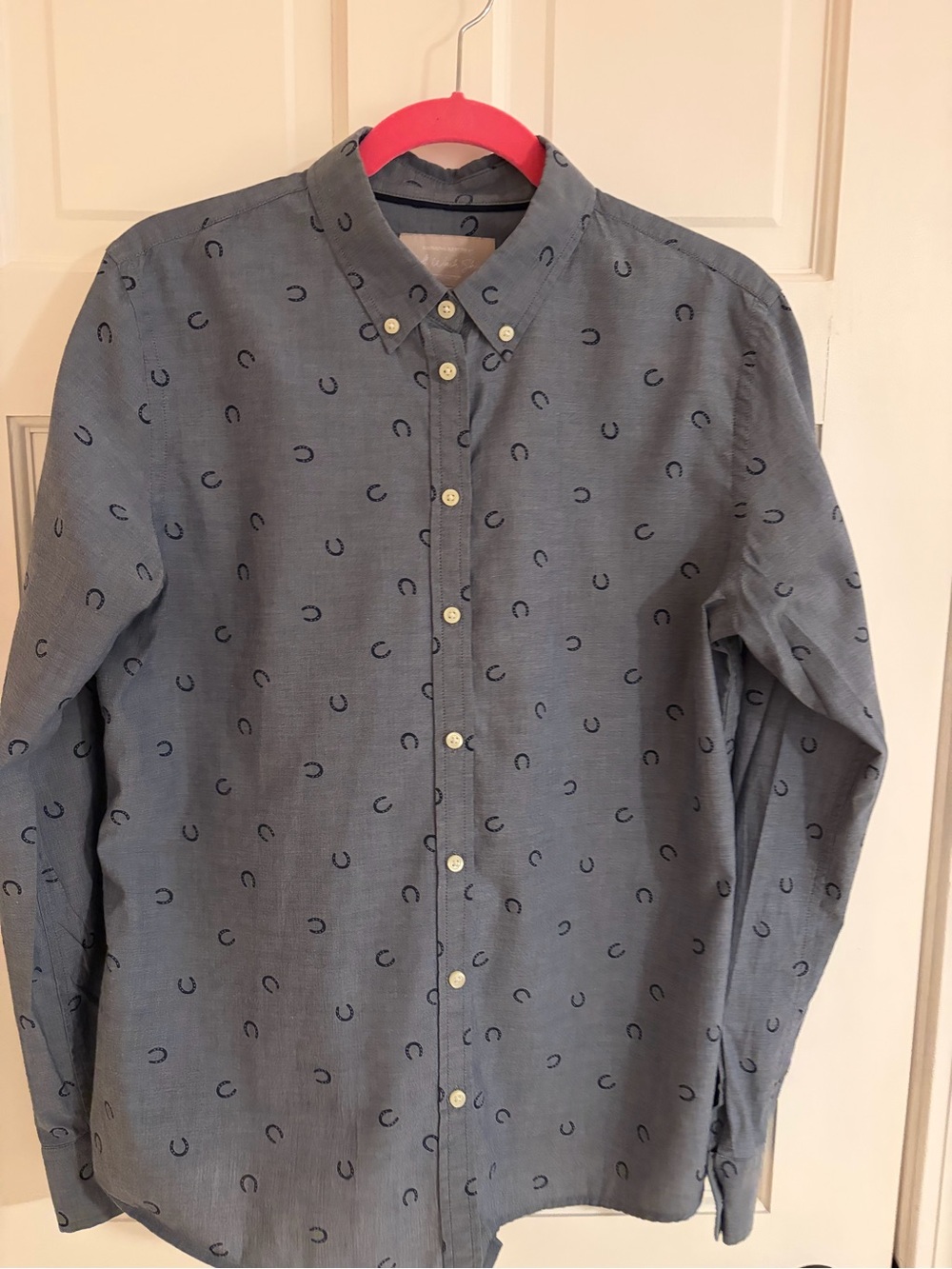 Women's large Banana Republic Faded Navy Button-Down Shirt with Horseshoe Print